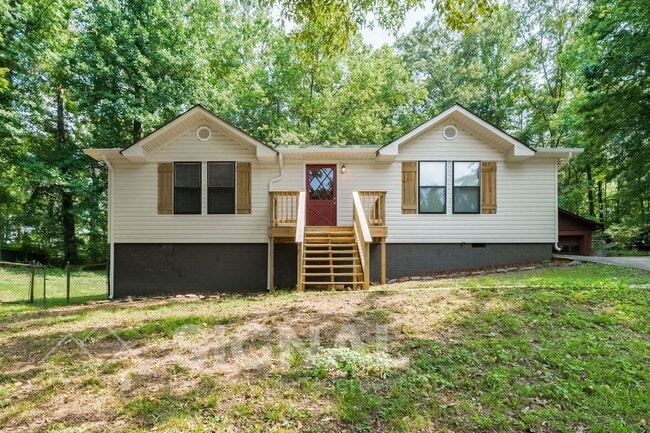 property at 5040 Oak Leaf Cir