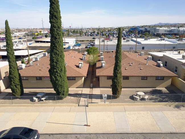 The Cozy Nest Apartments