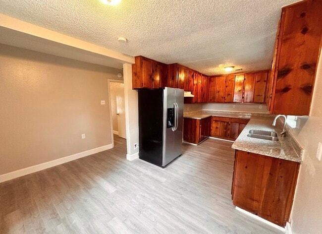 property at 507 N Houston