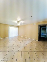 2865 Winkler Ave in Ft. Myers, FL - Foto de edificio - Building Photo