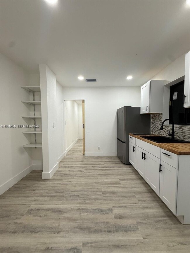 5413 SW 23rd St in West Park, FL - Building Photo - Building Photo