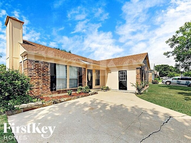 3729 Flintwood Trail