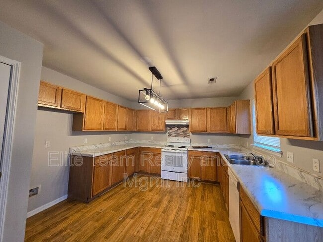 5320 Peach Pl Ln in Charlotte, NC - Building Photo - Building Photo