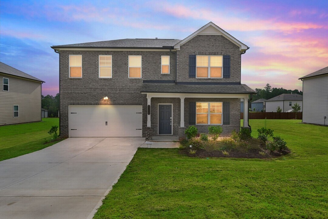 1264 Arnhem Dr in Hampton, GA - Building Photo