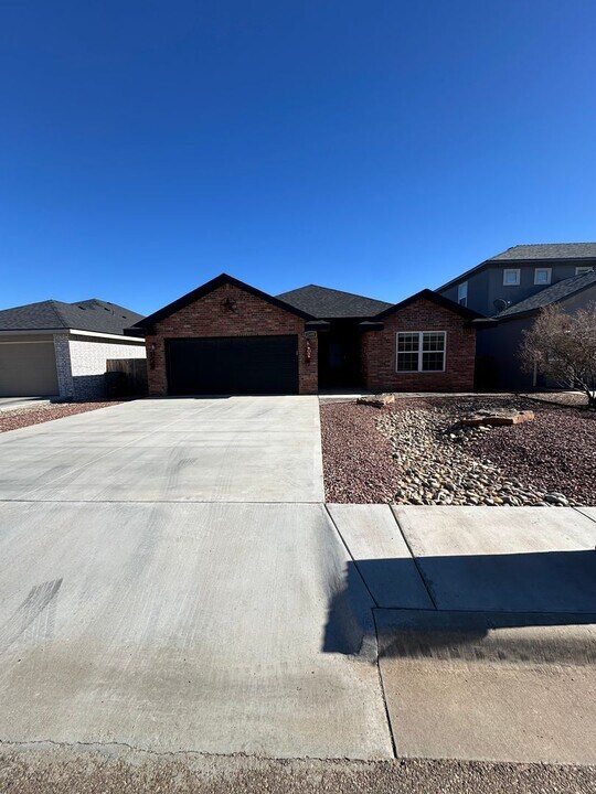 2405 Joe Ln. in Clovis, NM - Foto de edificio