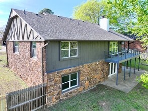 1144 N Faulkner Dr in Claremore, OK - Building Photo - Building Photo