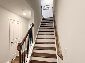 508 Light Oak Way in Apex, NC - Building Photo - Building Photo