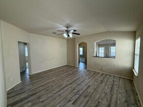 1215 Logan Dr in Leander, TX - Building Photo - Building Photo