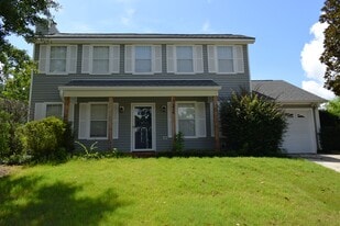 334 Lamplighter Ln in Martinez, GA - Building Photo