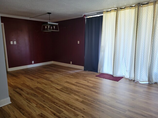 1131 Stringers Ridge Rd in Chattanooga, TN - Building Photo - Building Photo