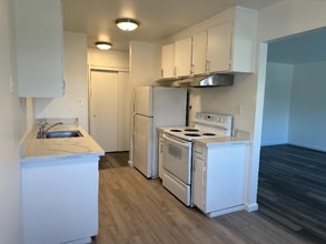 1737 Ross Cir in San Jose, CA - Building Photo - Building Photo
