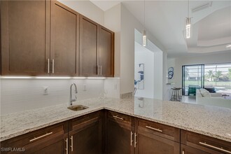 4549 Azalea Dr in Naples, FL - Foto de edificio - Building Photo
