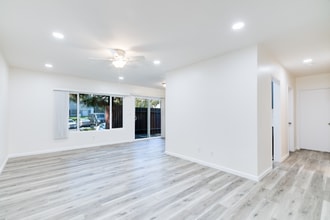 951 S Idaho St in La Habra, CA - Building Photo - Building Photo