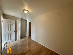 910 Edmondson Ave in Baltimore, MD - Building Photo - Building Photo