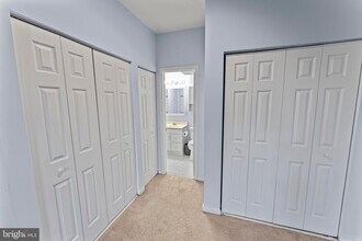 301 S Reynolds St in Alexandria, VA - Building Photo - Building Photo