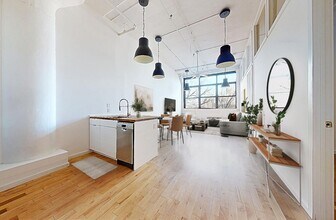 315 Seigel St in Brooklyn, NY - Building Photo - Building Photo