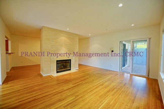 59 Parkview Cir in Corte Madera, CA - Building Photo - Building Photo