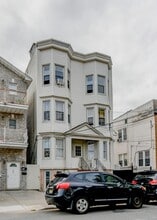 200 Nunda Ave in Jersey City, NJ - Building Photo - Building Photo