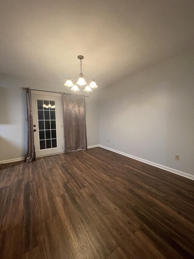 53 Clear Spring Dr in Morgantown, WV - Building Photo - Building Photo