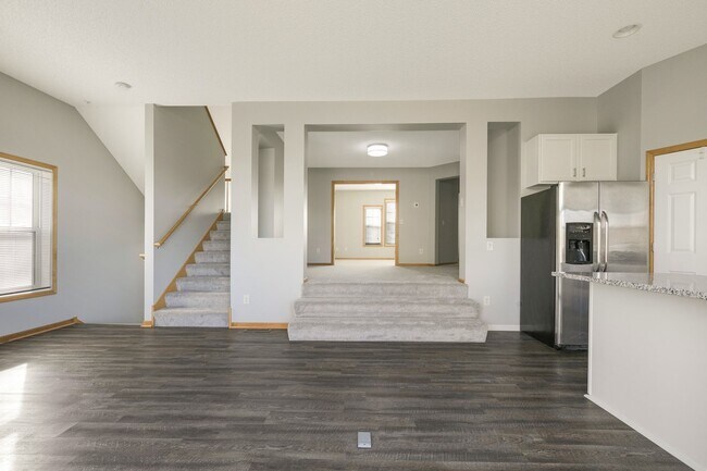 5030 Fountain Ln N in Plymouth, MN - Building Photo - Building Photo