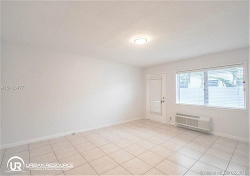 7311 Byron Ave-Unit -10 in Miami Beach, FL - Building Photo - Building Photo