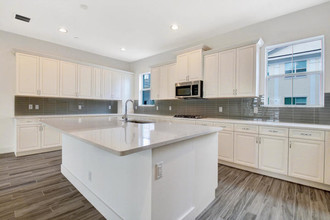 Alton Townhomes in Palm Beach Gardens, FL - Foto de edificio - Building Photo
