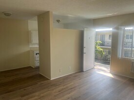 9000 E Arcadia Ave in San Gabriel, CA - Building Photo