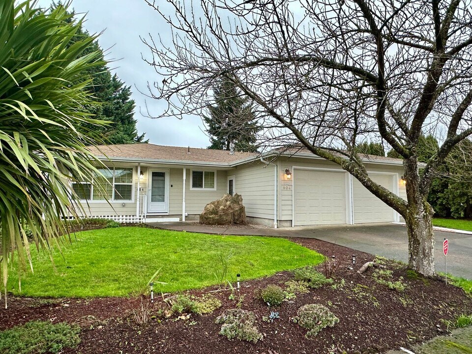 604 SE 26th Ave in Albany, OR - Building Photo