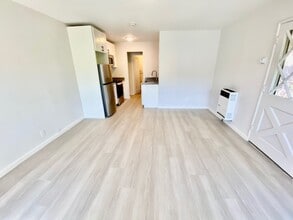1035-1035 Taylor Ave in Alameda, CA - Building Photo - Building Photo