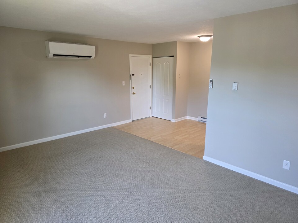 308 Laval Hts, Unit #31 in Versailles, KY - Building Photo