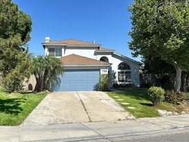 735 Blake Rd in Riverside, CA - Building Photo
