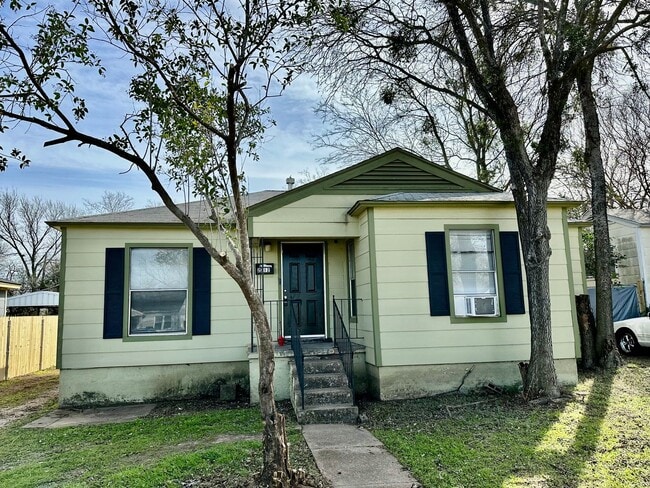 property at 2712 Mitchell Ave