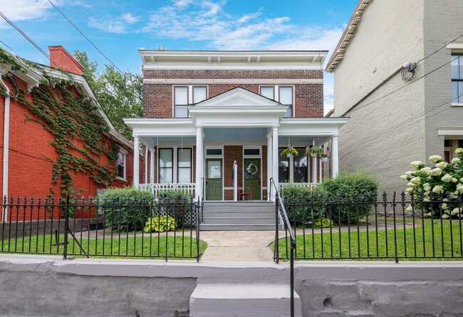 property at 333 W 9th St