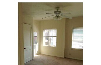 Telford 3405 in Cincinnati, OH - Building Photo - Interior Photo