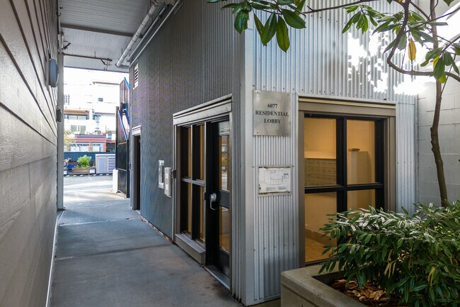 London Station in Richmond, BC - Building Photo - Building Photo