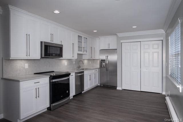 148 Cassa Loop in Holtsville, NY - Building Photo - Building Photo