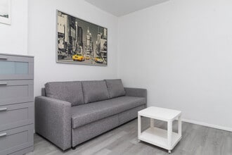 131 E 94th St, Unit SI ID1032065P in New York, NY - Foto de edificio - Building Photo