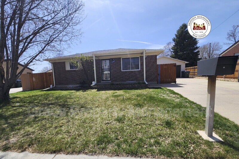 2162 Truda Dr in Northglenn, CO - Building Photo
