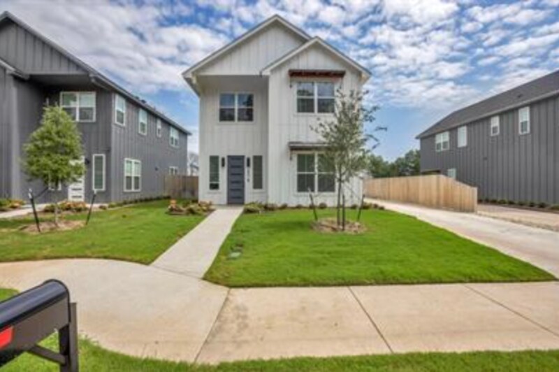 2318 S 4th St in Waco, TX - Building Photo