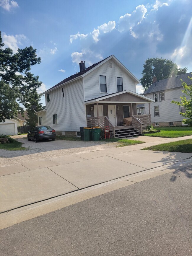 property at 34 7th St