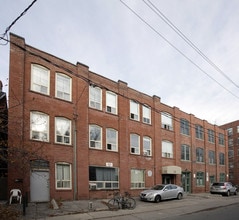 34 Noble St in Toronto, ON - Building Photo - Building Photo