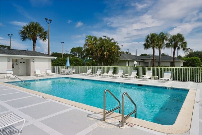 property at 1310 Charleston Square Dr