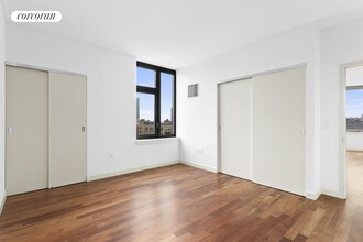 100 Jay St in Brooklyn, NY - Building Photo - Building Photo