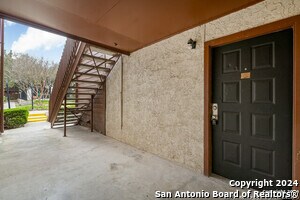 10527 Perrin Beitel in San Antonio, TX - Building Photo - Building Photo