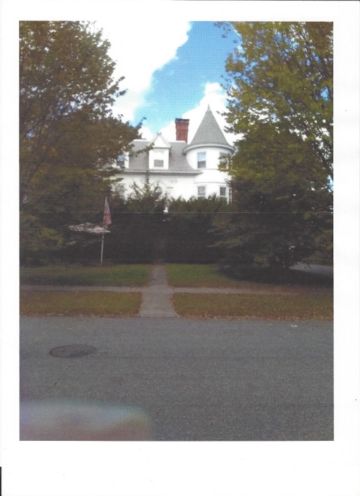 50 Fairfield Ave in Holyoke, MA - Building Photo