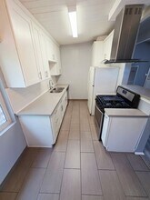 4133 La Crescenta Ave in Montrose, CA - Building Photo - Building Photo