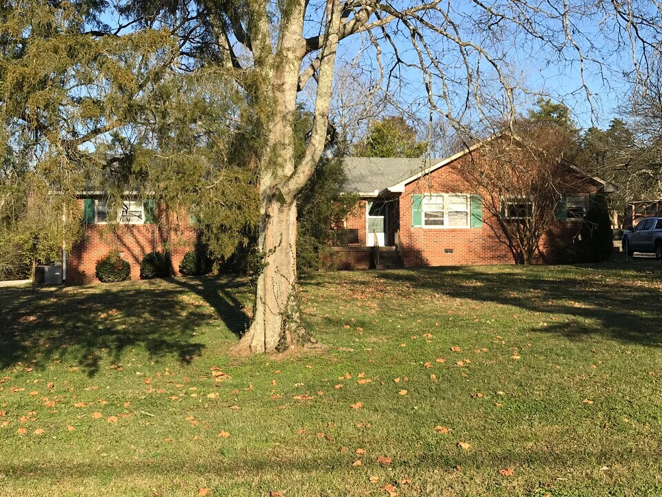 904 Bresslyn Rd in Nashville, TN - Building Photo