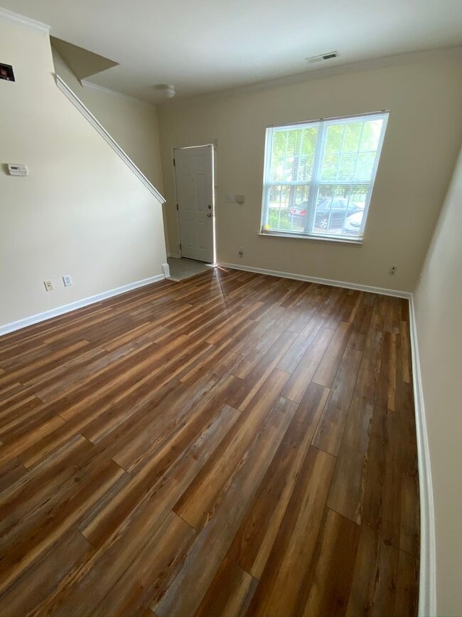 104 Blue Crest Ln in Durham, NC - Building Photo - Building Photo