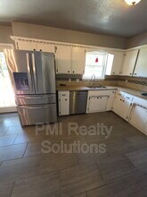 4408 S Butternut Ave in Broken Arrow, OK - Building Photo - Building Photo