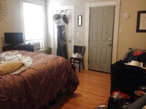 456 Medford St-Unit -2 in Somerville, MA - Building Photo - Building Photo